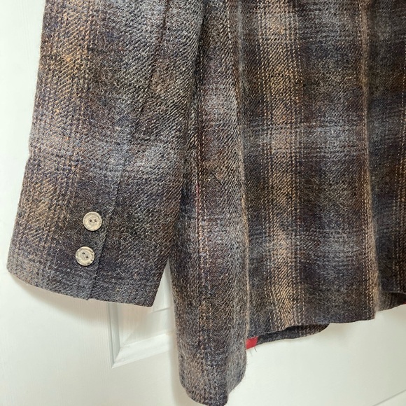 Vintage 90s Daniel Hechter Wool Blazer with Suede Collar 8 - Picture 7 of 16